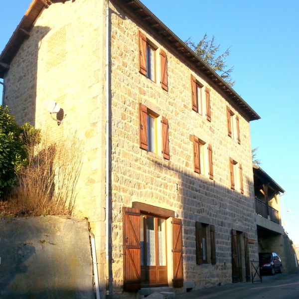 Offres de vente Maison de village Saint-Bonnet-des-Quarts 42310
