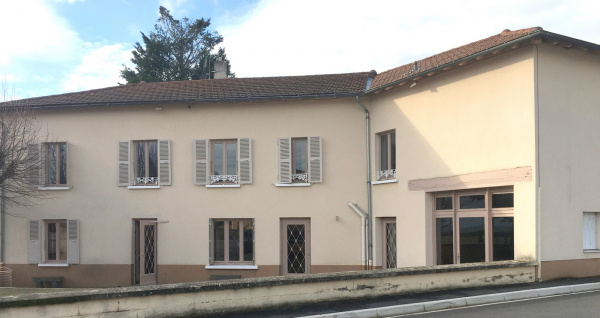 Offres de vente Maison de village Saint-Just-la-Pendue 42540
